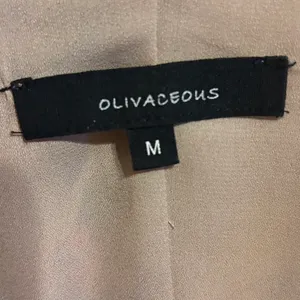 Olivaceous Elegant Floral Tan Flowy Mini Dress Sz M thumbnail 5