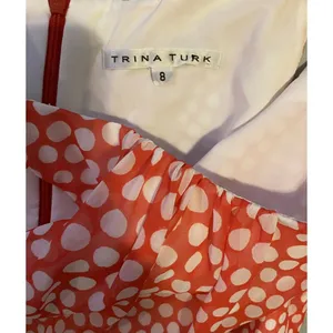 $348 Anthropologie Trina Turk 8 Millicent Dress Red/Orange Polka Dots Pleated thumbnail 5