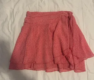 Aerie pink skirt thumbnail 1