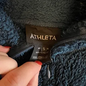 Athleta Sherpa thumbnail 4