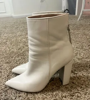 Steve Madden White Booties thumbnail 2