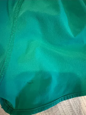 Lululemon Hotty Hot Shorts Low Rise 2.5” Emerald Green Size 0 thumbnail 5