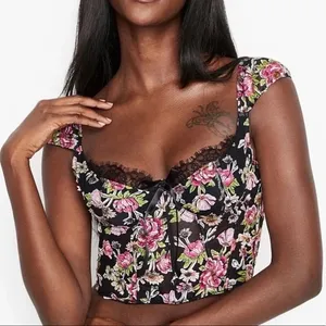 Victoria's Secret Top thumbnail 1