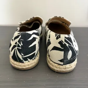 M.Gemi Espadrilles Agio 39.5 Black White Tropical Floral Print Slip On Loafers thumbnail 7
