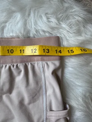 Lululemon Morning Match Short 3.5" Size 8 (RARE ITEM ESP IN THIS COLOR) thumbnail 10