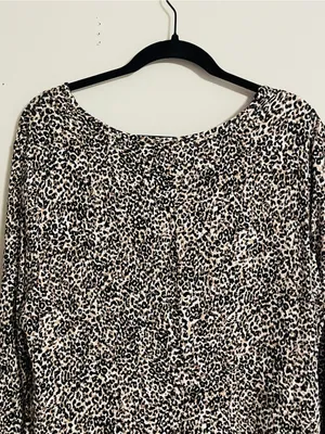 Old Navy Maternity Dress XL Animal Leopard Print Long Sleeve MIDI Nursing Flap thumbnail 10