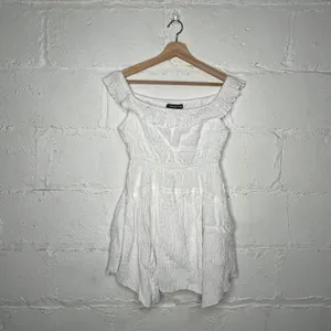 Urban Outfitters Women's White‎ Aubrey Off-The-Shoulder Mini Dress Size Large thumbnail 2