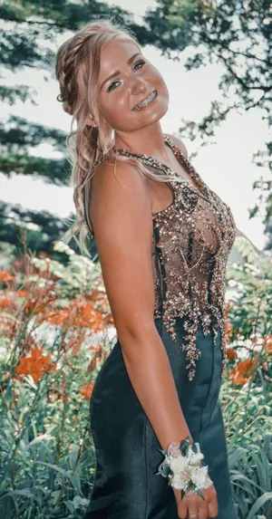 Sherri Hill Prom Dress thumbnail 5