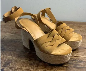 Marc‎ Fisher Oaten Platform Shoes thumbnail 1