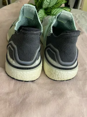 Adidas UltraBoost 19 Men's Running Shoes Sneakers Size 11 US Athletic thumbnail 3