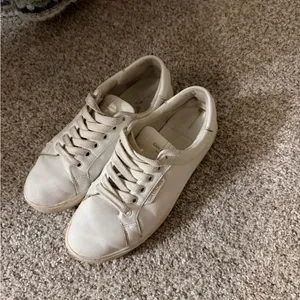 Sam Edelman Ethyl Leather Sneakers thumbnail 11