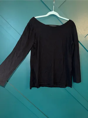 Fabletics Emerson Sweater Black Long-Sleeve Open-Back Tee thumbnail 4