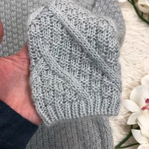 H&M Cable Knit Gray Lightweight Sweater Size Small thumbnail 6