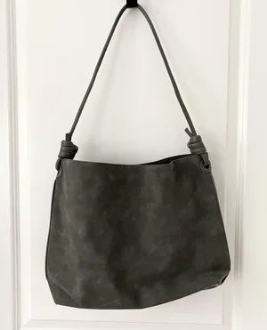 8 OTHER REASONS Betsy Slouch Tote thumbnail 7