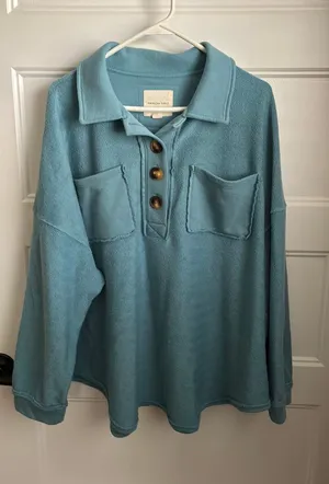 American Eagle Outfitters Pullover Sweatshirt thumbnail 1