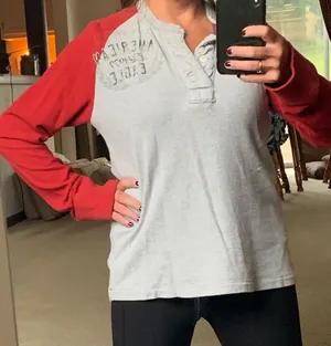 Long Sleeve thumbnail 1