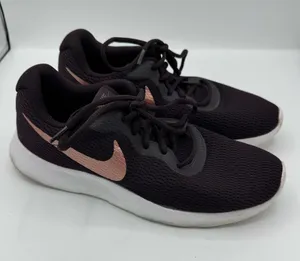 Nike Tanjun Dark Purple eggplant & Rose Gold women’s sneakers size 9 thumbnail 1