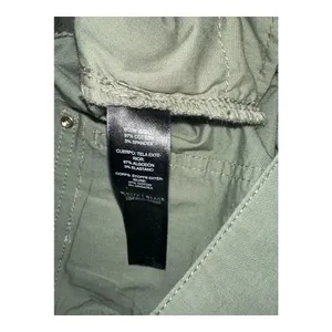 White House Black Market Olive Green Cargo‎ Capri, Size 14 thumbnail 7