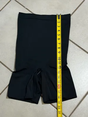 Spanx Women Black High-Waist Shapewear Compression Sculpting Seamless Shorts M‎ thumbnail 6