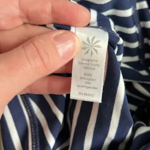 Athleta Navy White Stripe Crop Leggings | Size Medium thumbnail 8