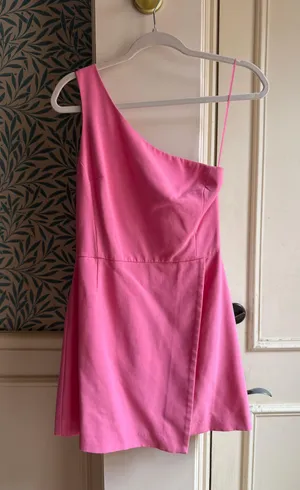 One Shoulder pink Mini Dress Size 8 thumbnail 1