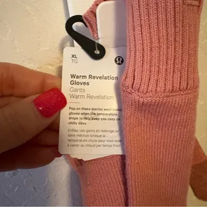 Lululemon Warm Revolution Gloves. NWT. Pink Haze. thumbnail 5