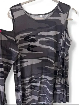 Women's Cold-Shoulder Camo Long Sleeve Top - Gray thumbnail 1