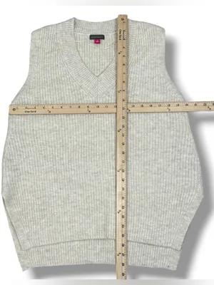Vince Camuto Oversized V Neck Sleeveless Sweater Vest Beige Small Heritage thumbnail 11
