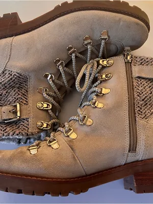 Sam Edelman Women’s Beige Lace-Up Hiker Boots thumbnail 9