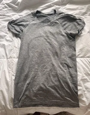 Lululemon Swiftly Tech Short Sleeve thumbnail 1