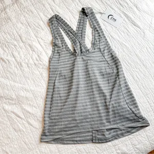 Zyia Active Gray Nimbus Split Open Back Athletic Tank Top Medium New NWT thumbnail 2