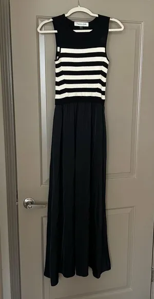 Black and white maxi dress thumbnail 2