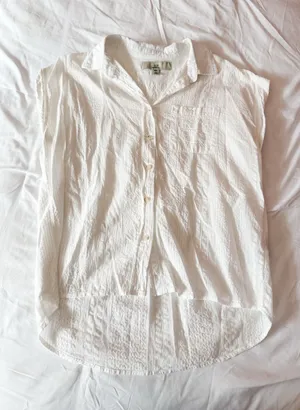 Thread + Supply White Button Down Short Sleeve Blouse Size Small thumbnail 1