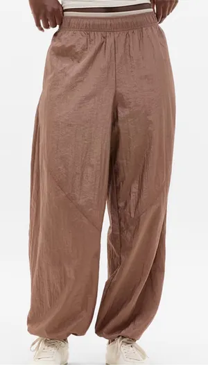 Athleta Lunar Sheen Utility Mid Rise Pant thumbnail 1