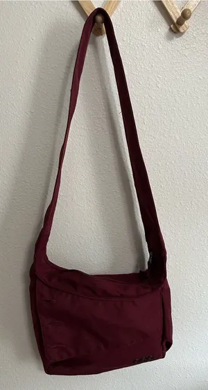 Ogio Everyday Tablet Crossbody Messenger Bag in Burgundy Red thumbnail 1