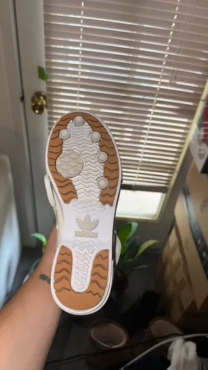 Adidas High-Top thumbnail 4