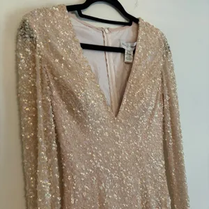 NWT Ashley Lauren Sz 2 Powder‎ Sequin Short Dress V Neck Formal Pageant Prom thumbnail 5