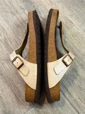 Birkenstock Women's Gizeh Light Gold Cork Sandals Size 40 US 9.5 Casual Summer thumbnail 5