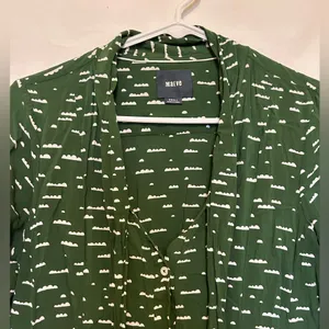 Anthropologie Maeve Green Cloud Novelty Print Tie‎ Front Blouse Size Small thumbnail 5