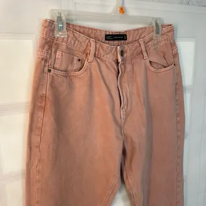 🔥🔥 5/$25 sale 🔥🔥 Zara pink mauve tapered leg denim Jeans Size 6 thumbnail 4