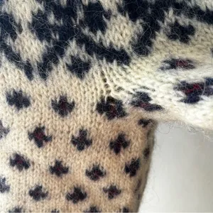 Handmade Vtg. Hand Knit Scandinavian Wool & Mohair Fair Isle Sweater• Sz M/L thumbnail 6
