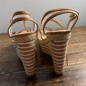 Enzo Angiolini tan platform wedge sandals Women's size 8.5 thumbnail 5