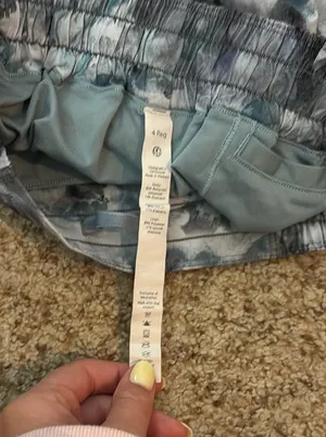 Lululemon Shorts thumbnail 4