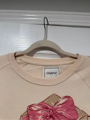 NWOT Maeve Anthropologie Size XL Dog Gift Bow Graphic Sweatshirt Beige Gold thumbnail 3
