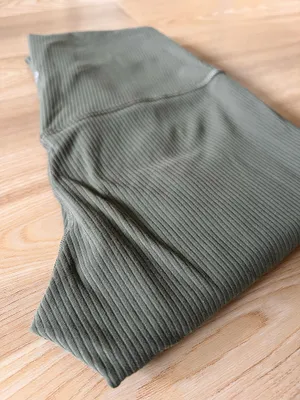 Lululemon Align High-Rise 25" ribbed olive green thumbnail 3