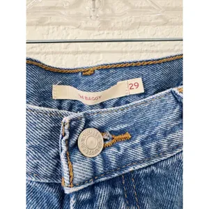 Levi's '94 Baggy Jeans 29 Light Wash Distressed Ripped Knee 100% Cotton thumbnail 4