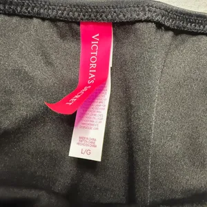 Victoria’s Secret - Women’s Black Bikini Set - Size Large & 36D thumbnail 11