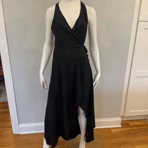 Abercrombie & Fitch Sleeveless Black Wrap Dress thumbnail 2