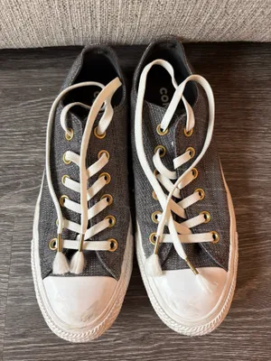 Converse Chuck Taylor Low Top All Star OX thumbnail 1