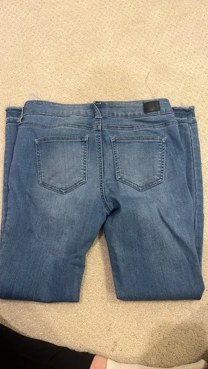 Celebrity Pink Jeans thumbnail 4